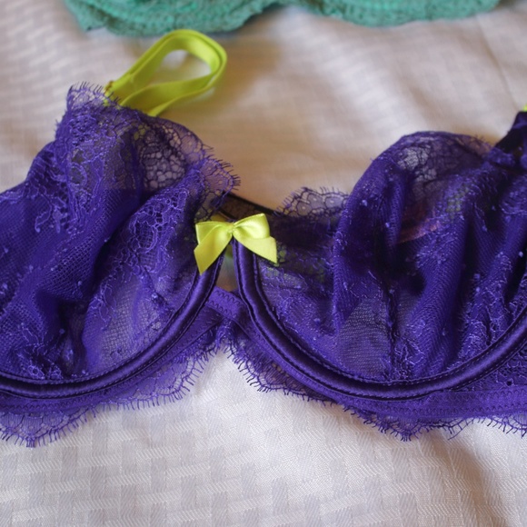 VS DREAM ANGELS UNLINED DEMI BRAS ASST COLORS&SZE - Picture 2 of 8